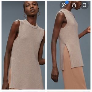 Aritzia Wilfred Palmier Sweater. 🐑 Size M